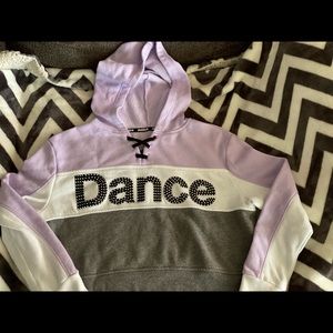 💃💃Justice Girls crop top sweatshirt with DANCE across the front. Size 14/16